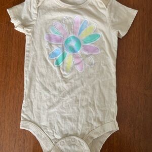 😊FREE😊 Cream Baby Onesie with Pastel Flower Design size 12-18m
